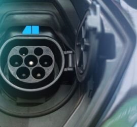 protocolos de seguridad para cargadores eléctricos industriales